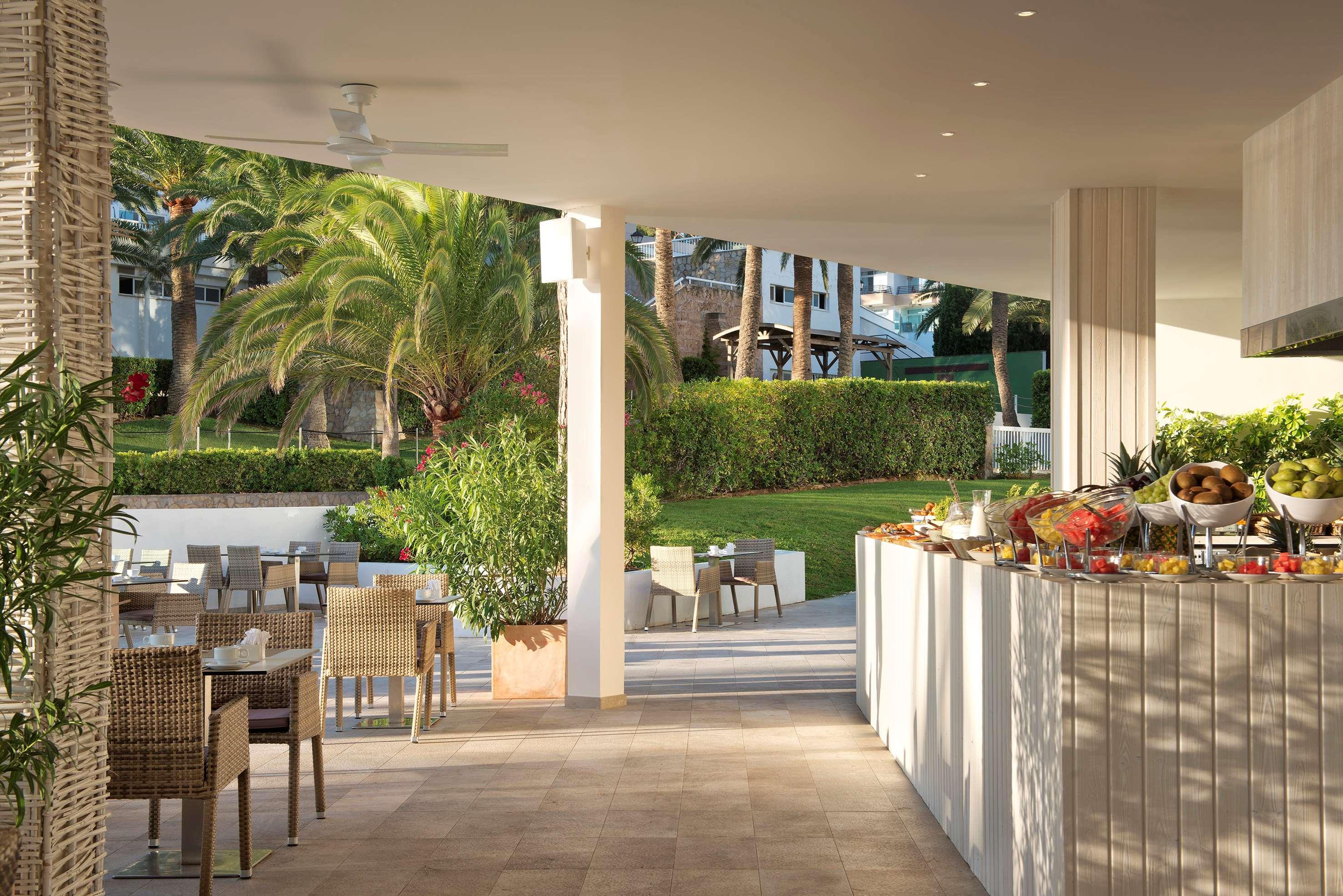 Melia South 4*