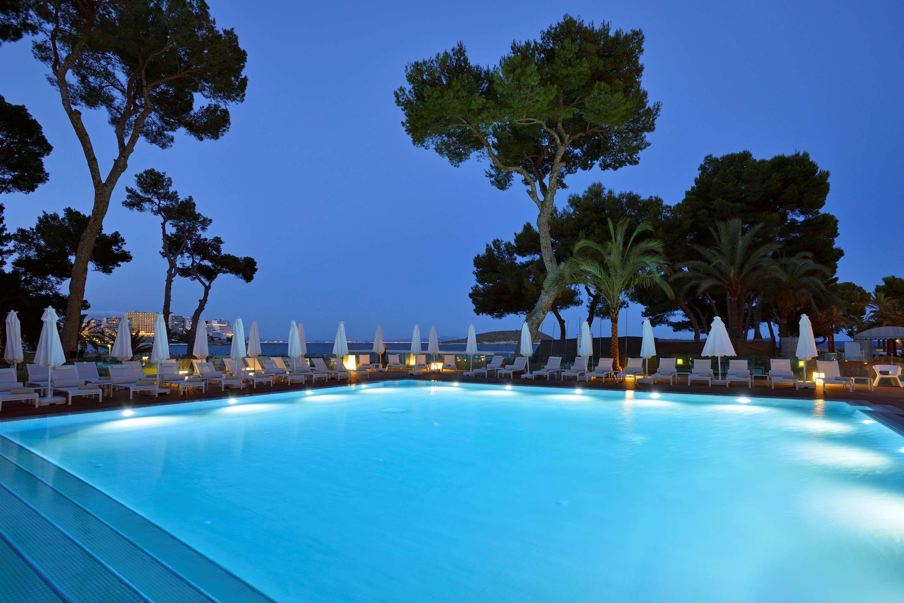 Melia South 4*