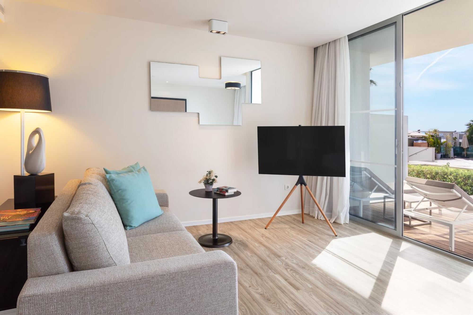 Melia South Hotel
