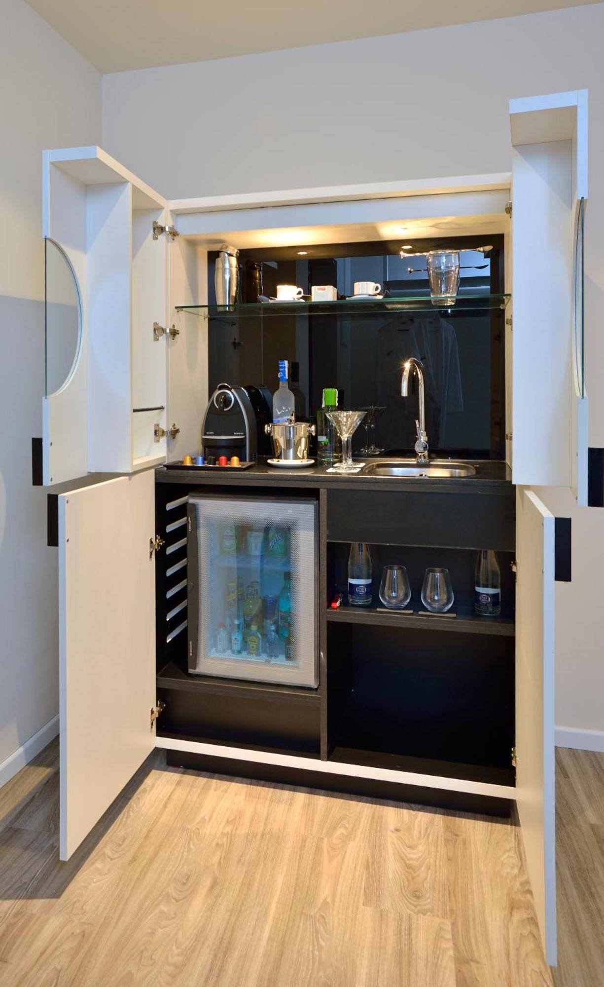 Melia South 4*